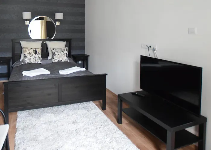 Luxury Apartment by Hi5-Városház Suite